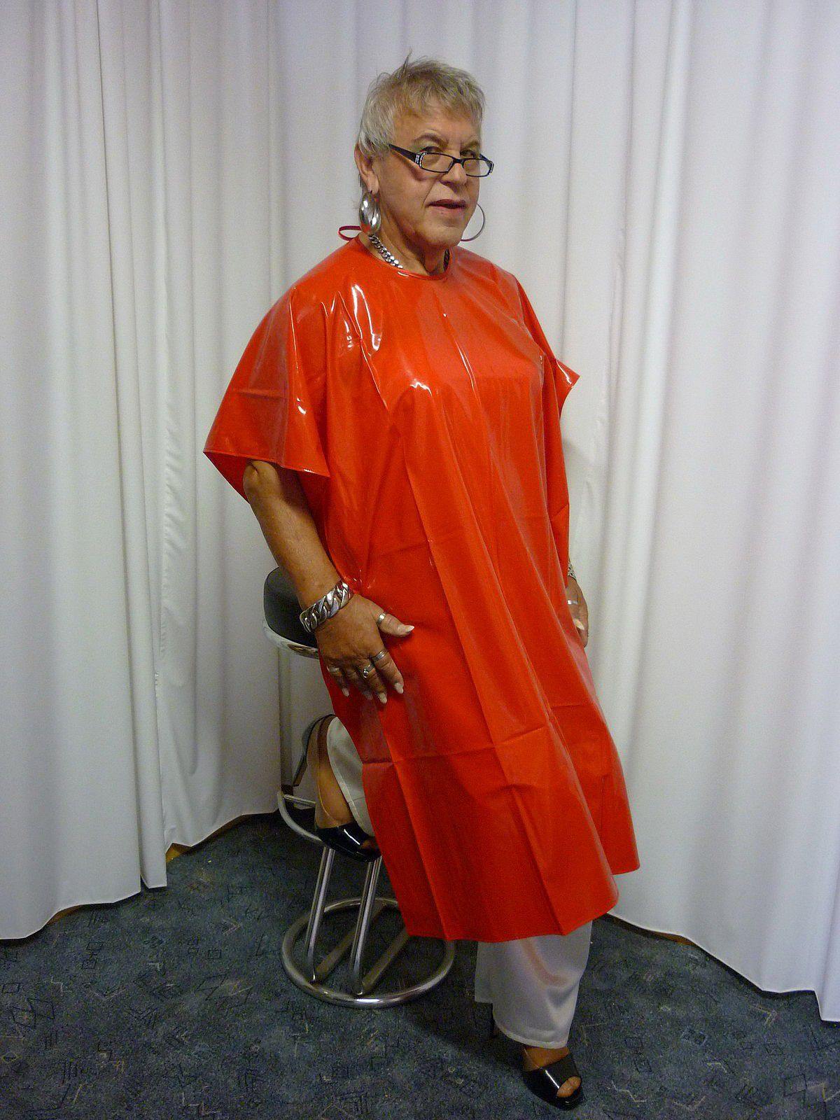 Friseurumhang Mit Druckknöpfen – 135x150 Cm, Wasserabweisend, Rot, Aus Polyester