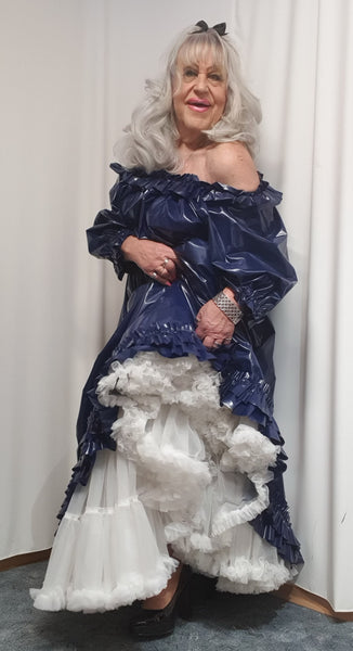 Two-piece sissy ball gown tiara