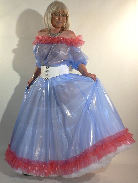 Zweiteiliges Sissy-Ballkleid Tiara